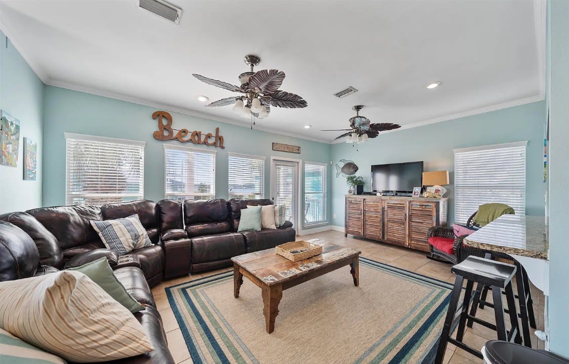 Spacious Living Room with plenty of room to spread out!