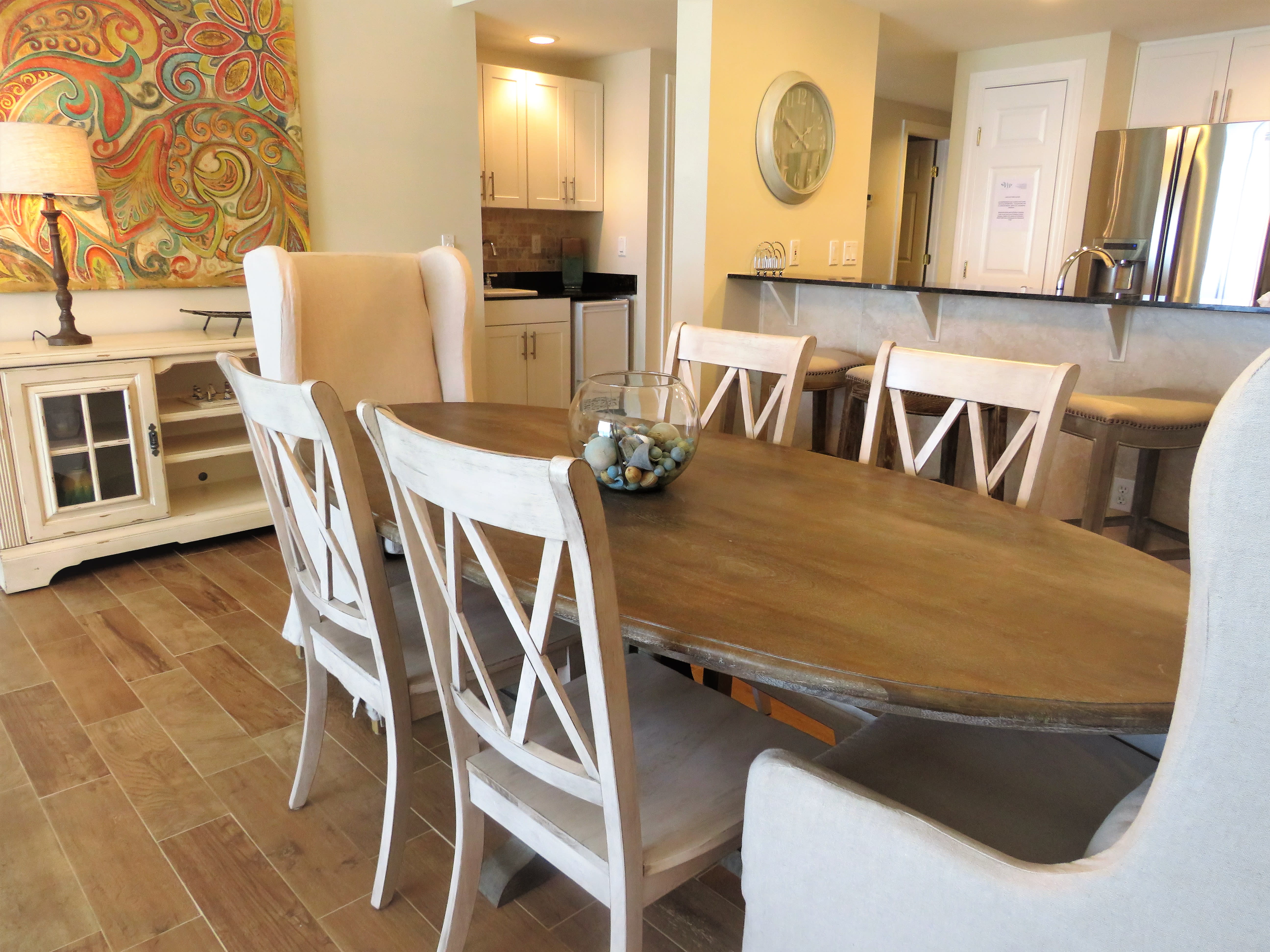 Dining Room/Wet Bar/Bar