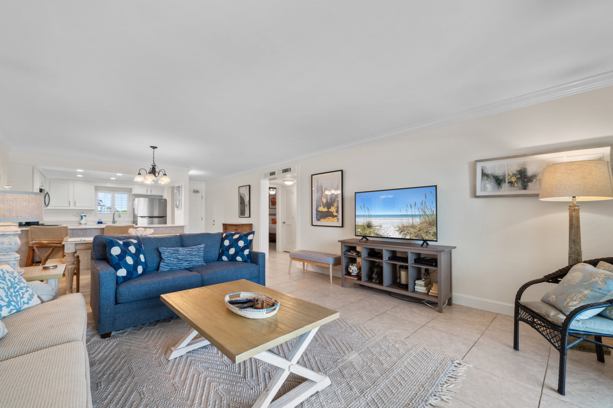 Large tv and comfortable seating.