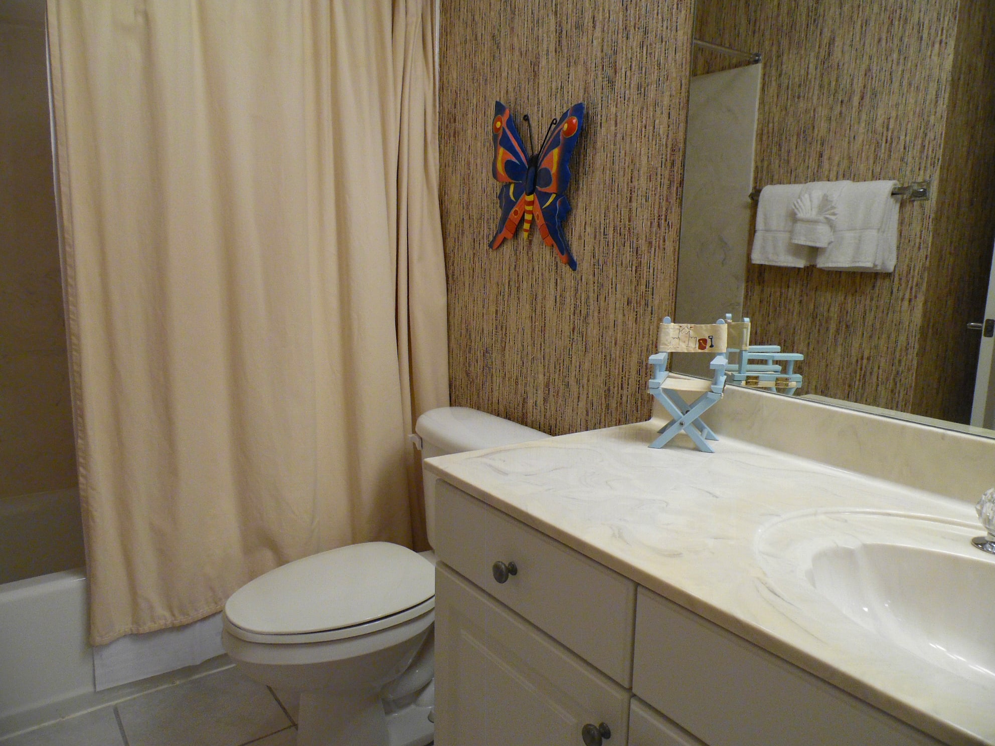 Guest King Bedroom Bath!