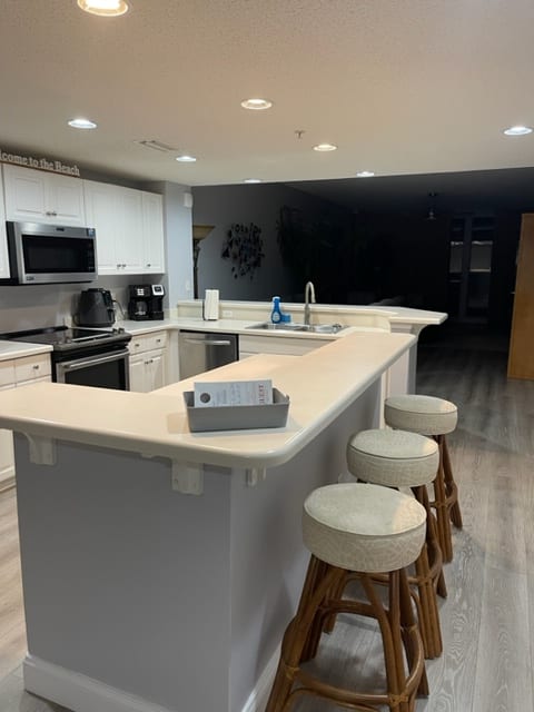 MAJESTIC BEACH RESORT PENTHOUSE_5