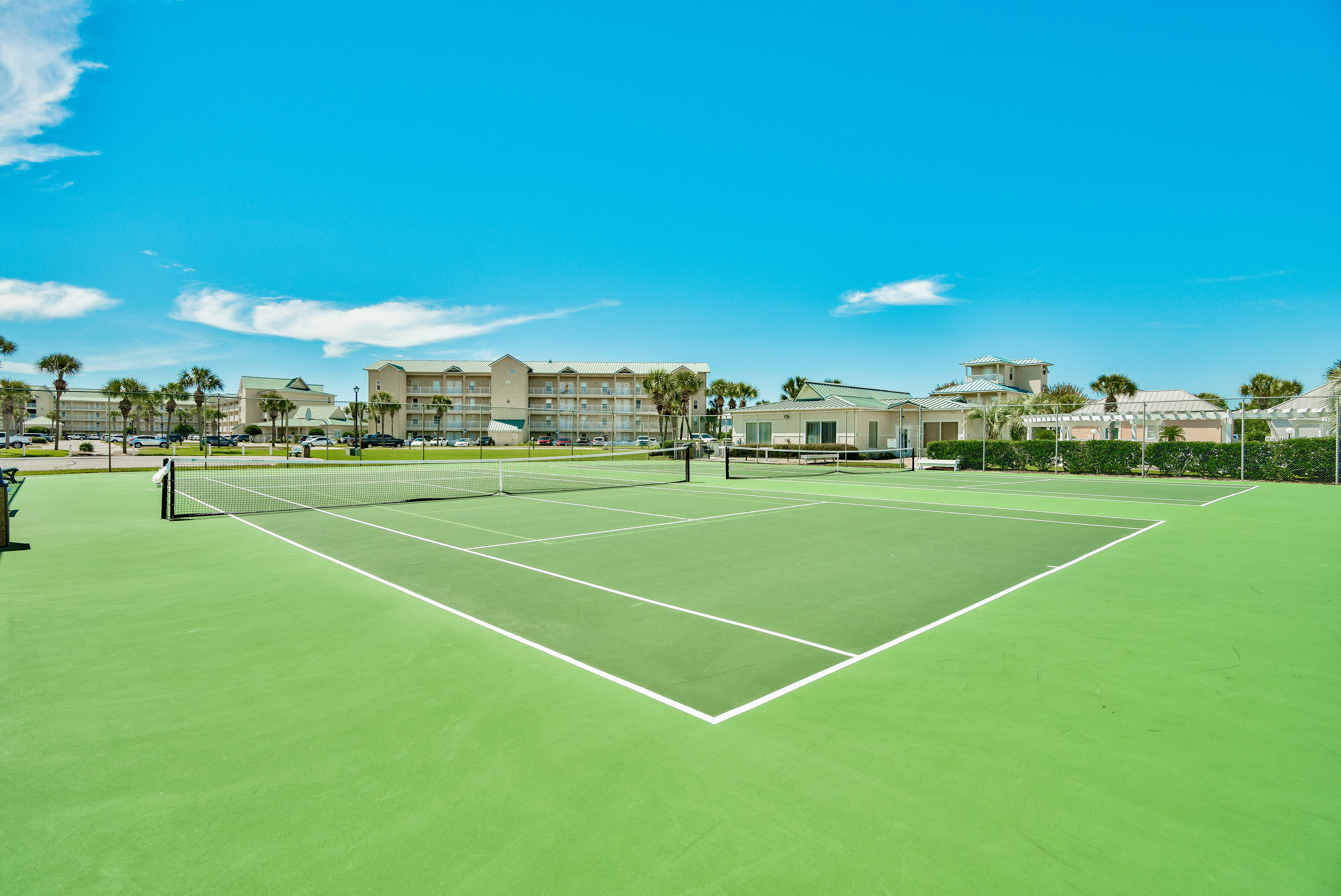  2 Tennis Courts