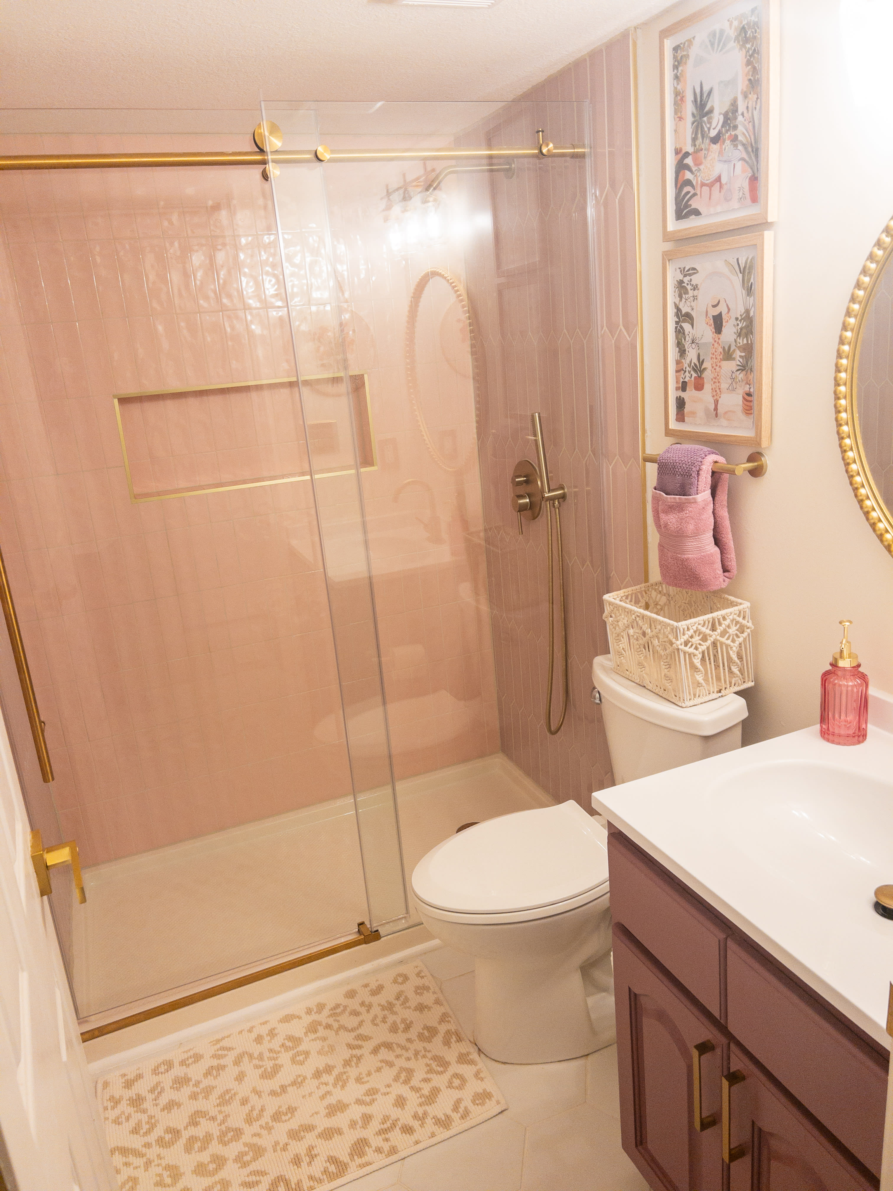 Every beach condo needs an all PINK bathroom