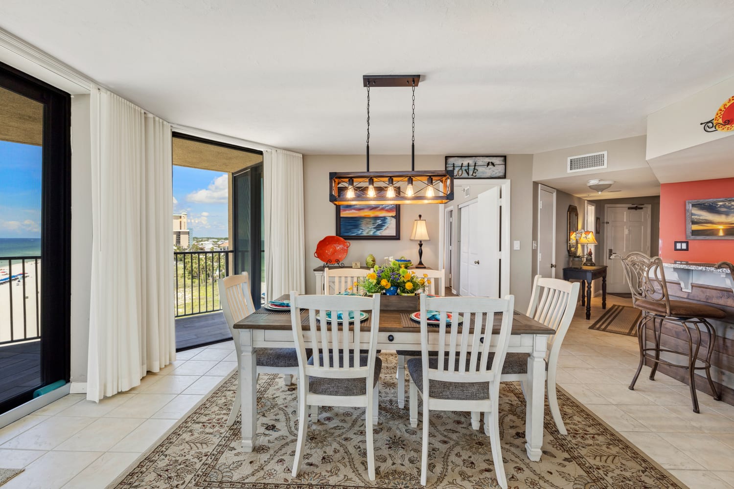 dining for 6, plus 2 at breakfast bar