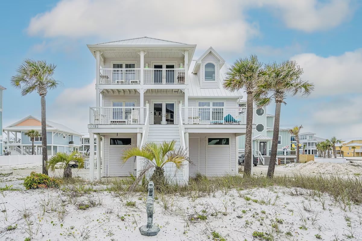 Beautiful Beach House with Views of the Gulf