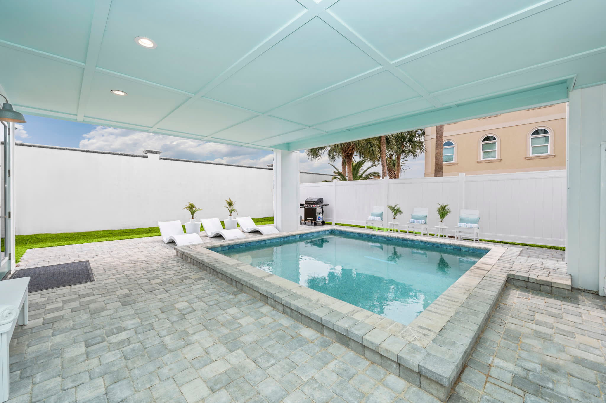 Sundial-7 Shaded Pool with sitting Place