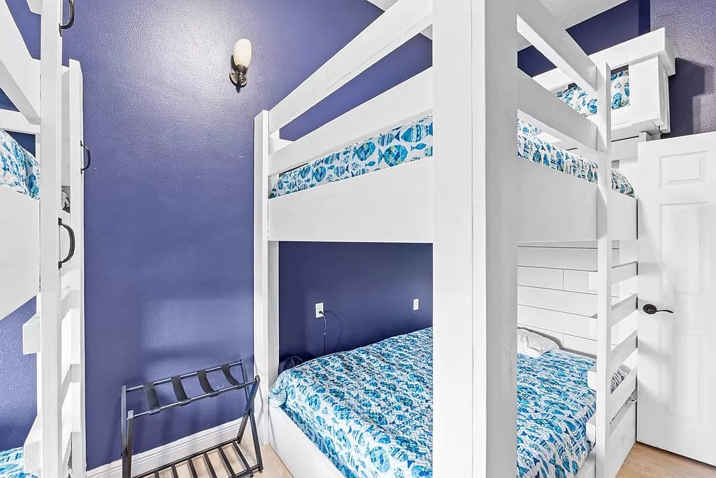 Incredible Kids Bunk Room!!