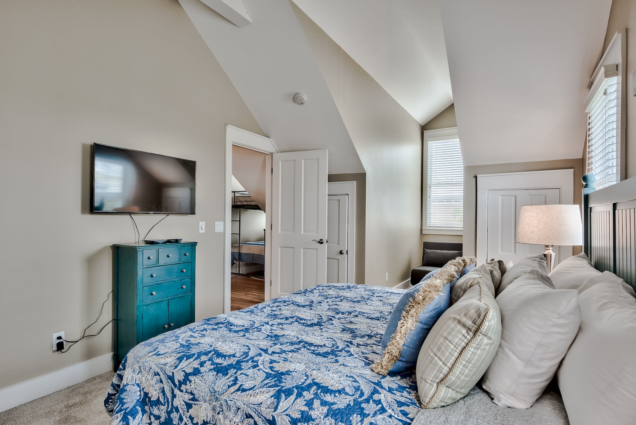 King bedroom on 2nd floor with convertible folding twin bed in the dormer