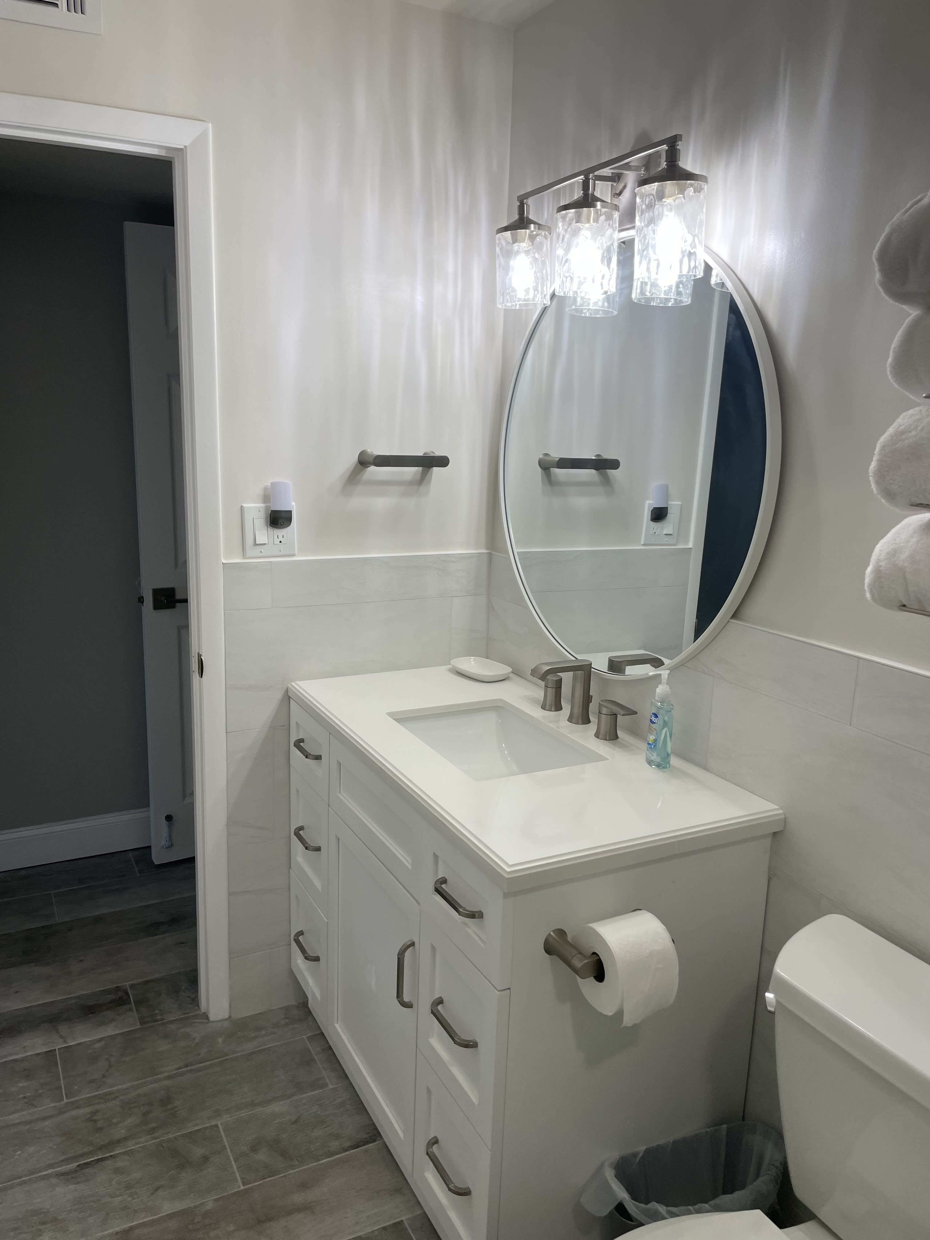 En Suite Master Bathroom