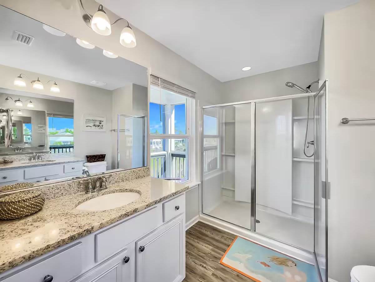 Master bath with shower