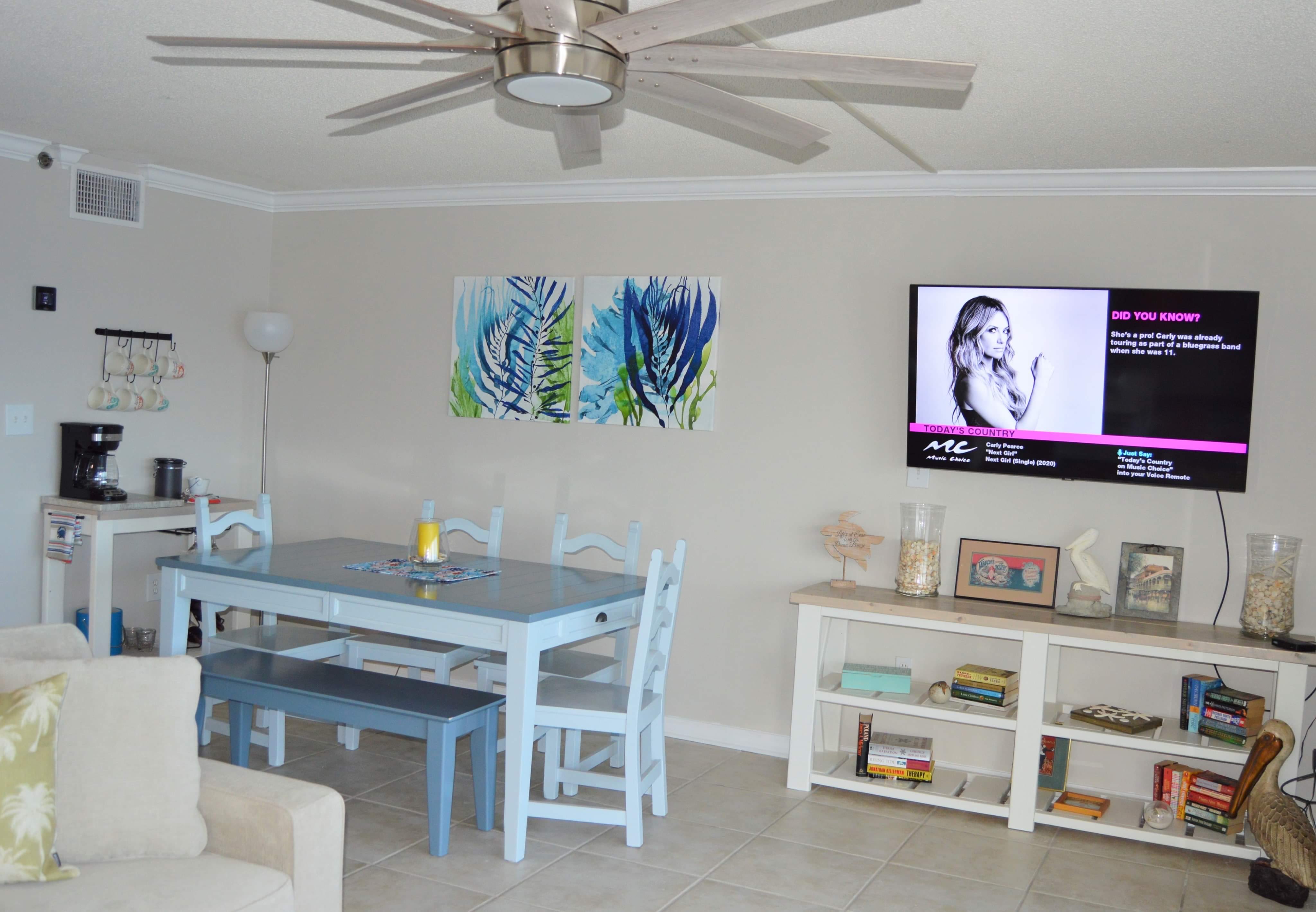 Dining seating for 6, coffee/wine bar, smart tv, lots of books, games, puzzles