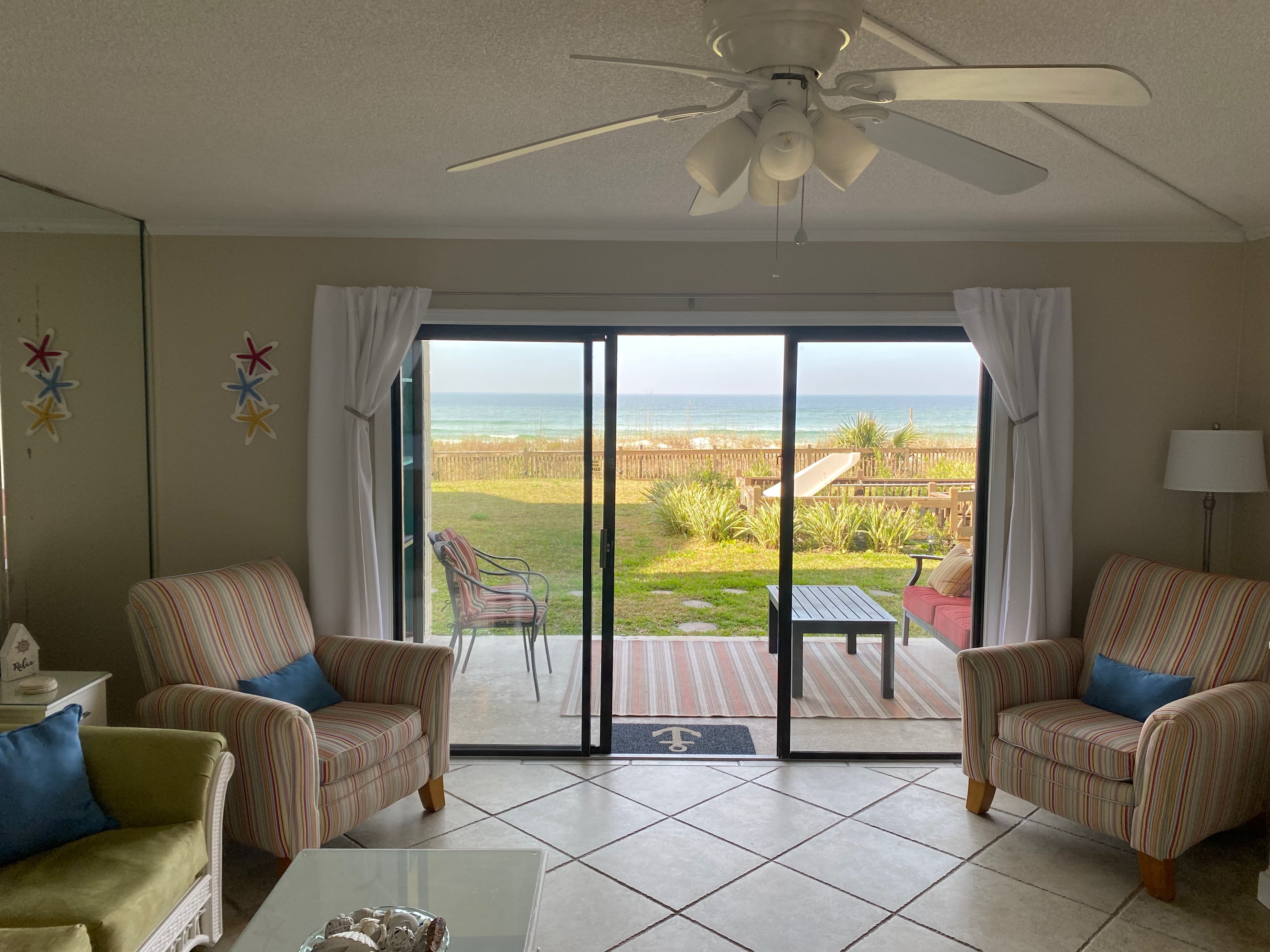 Living room view towards the beach
