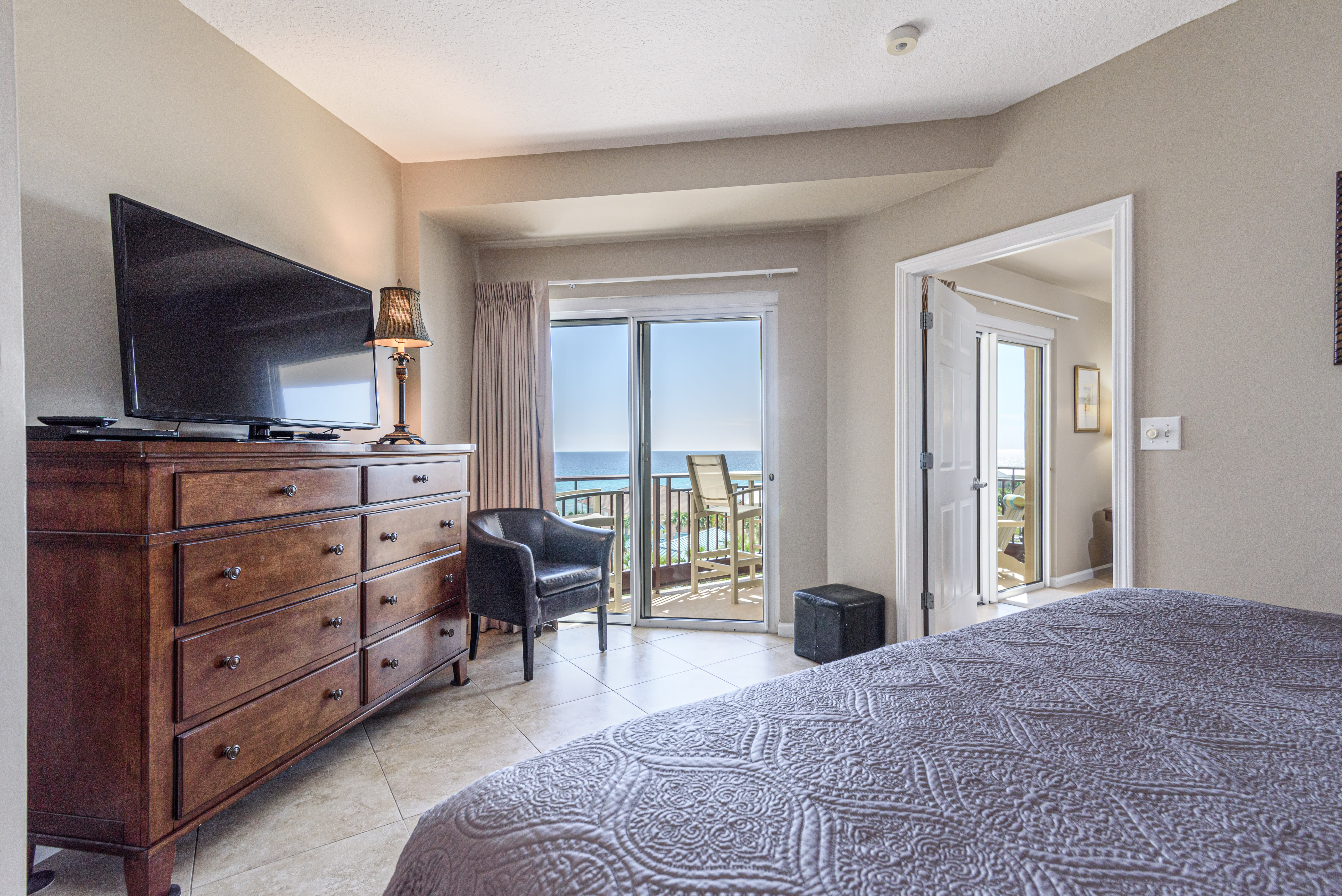 WESTWINDS LARGEST 2/2 SANDESTIN BEACH FRONT_14