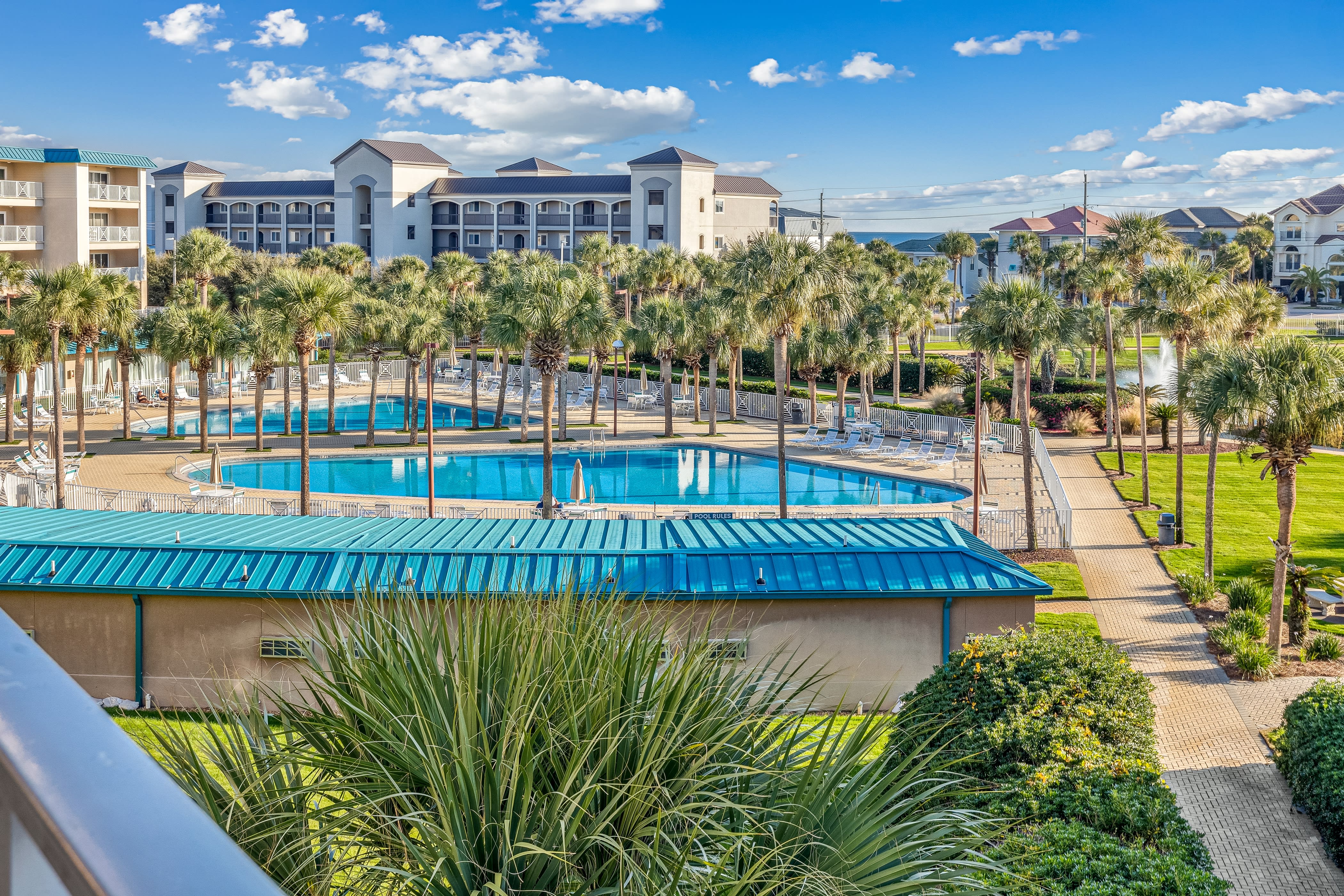 beautiful pool area!
