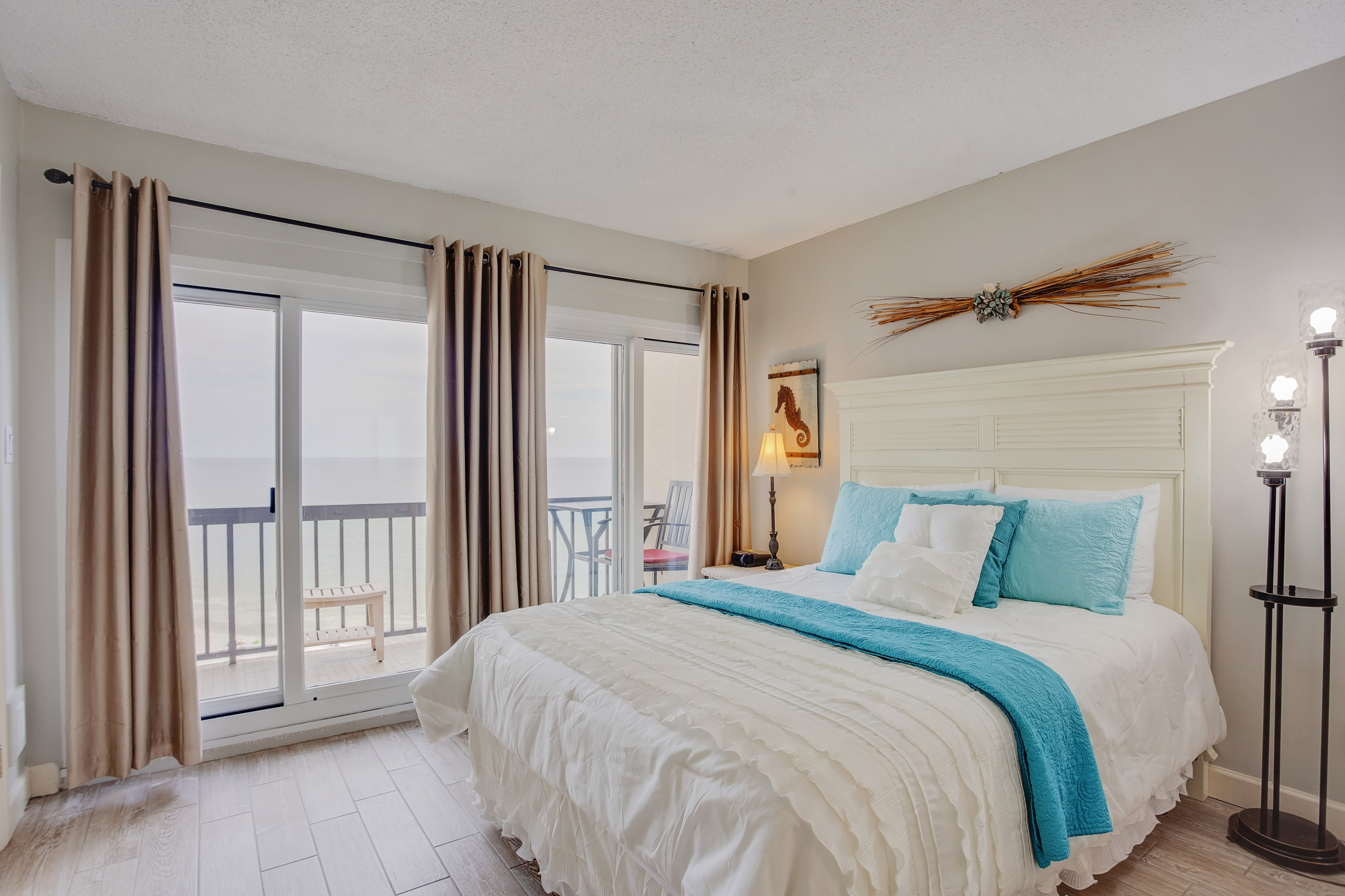 Master Bedroom w/ Balcony