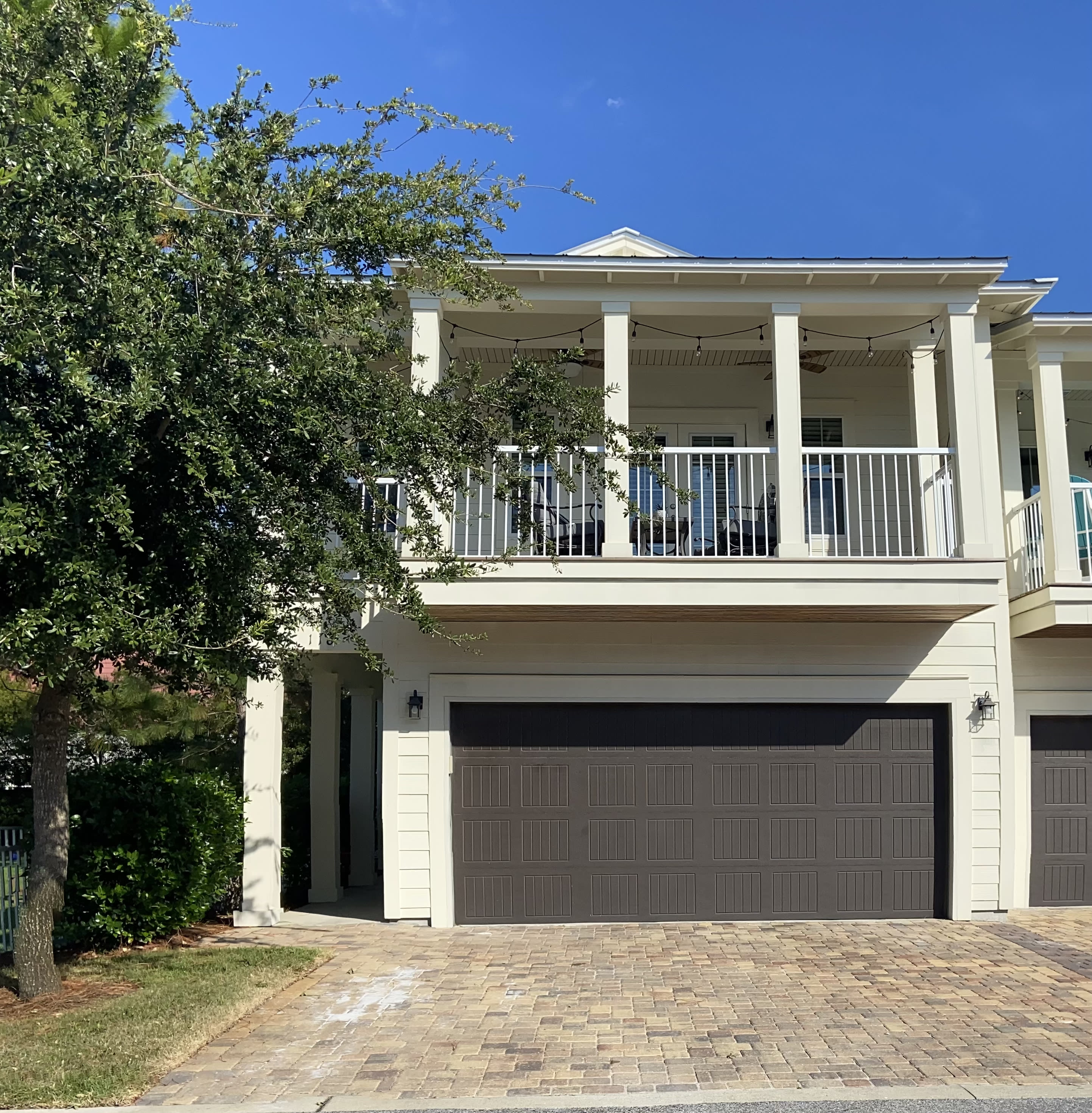 Townhouse all to yourself.  No-one upstairs or downstairs from you