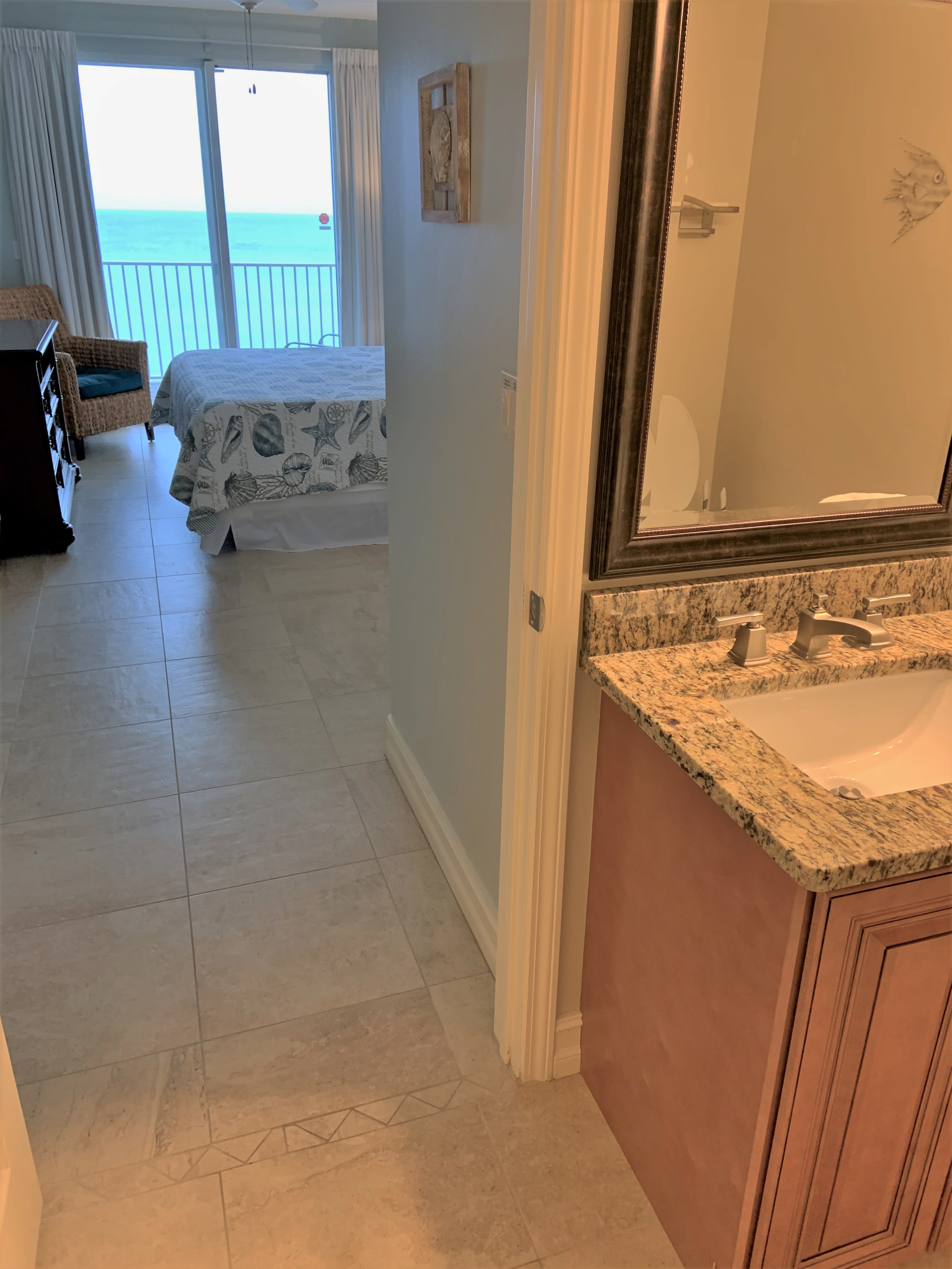 Master suite private bathroom