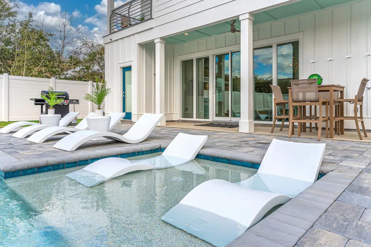 Ovation-6 Beat the Florida heat by lounging in Ovation's splash pad (which is also perfect for your little one's first pool experience)