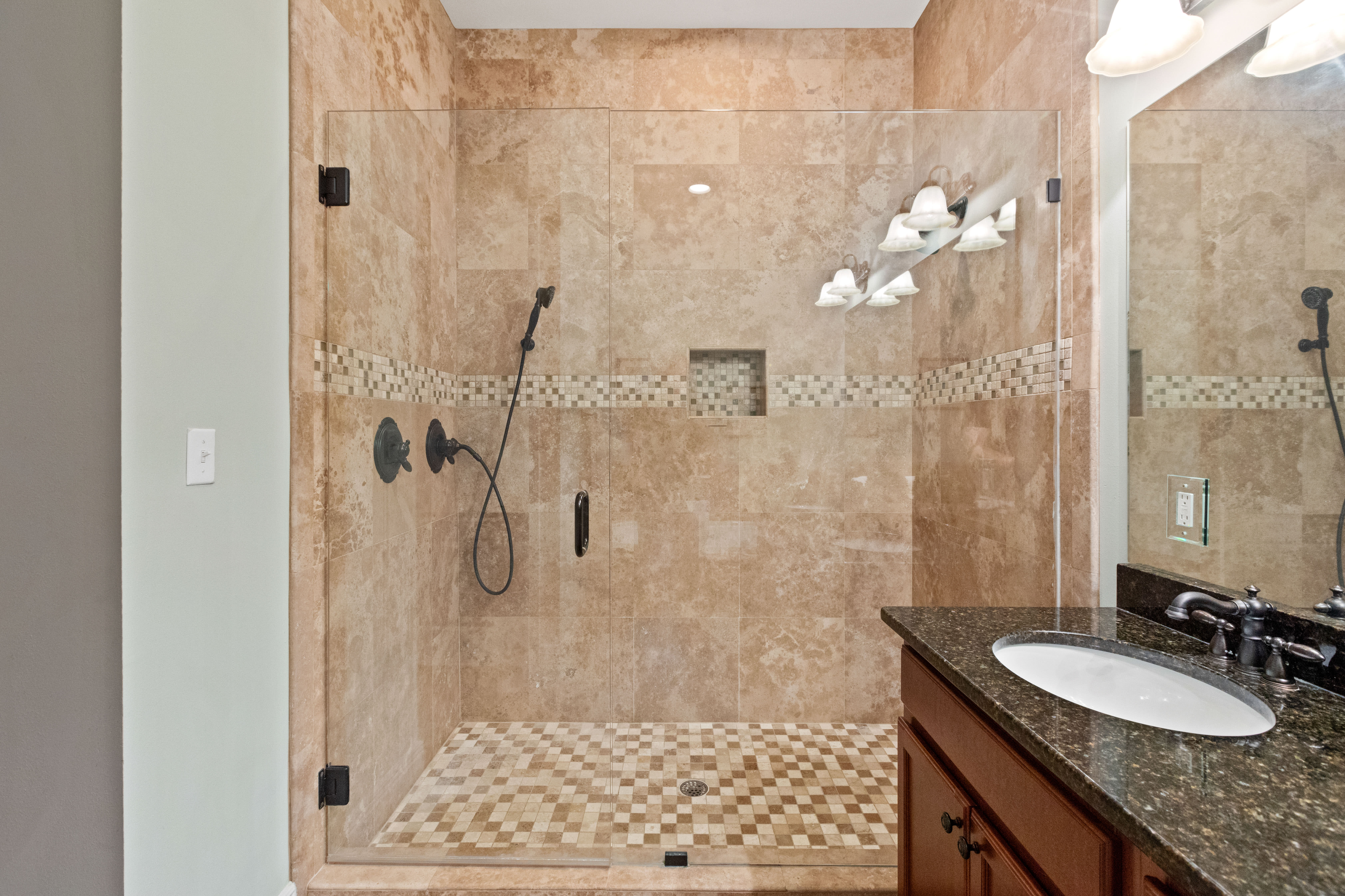 1st floor bathroom shower.  Upgraded dual shower heads.