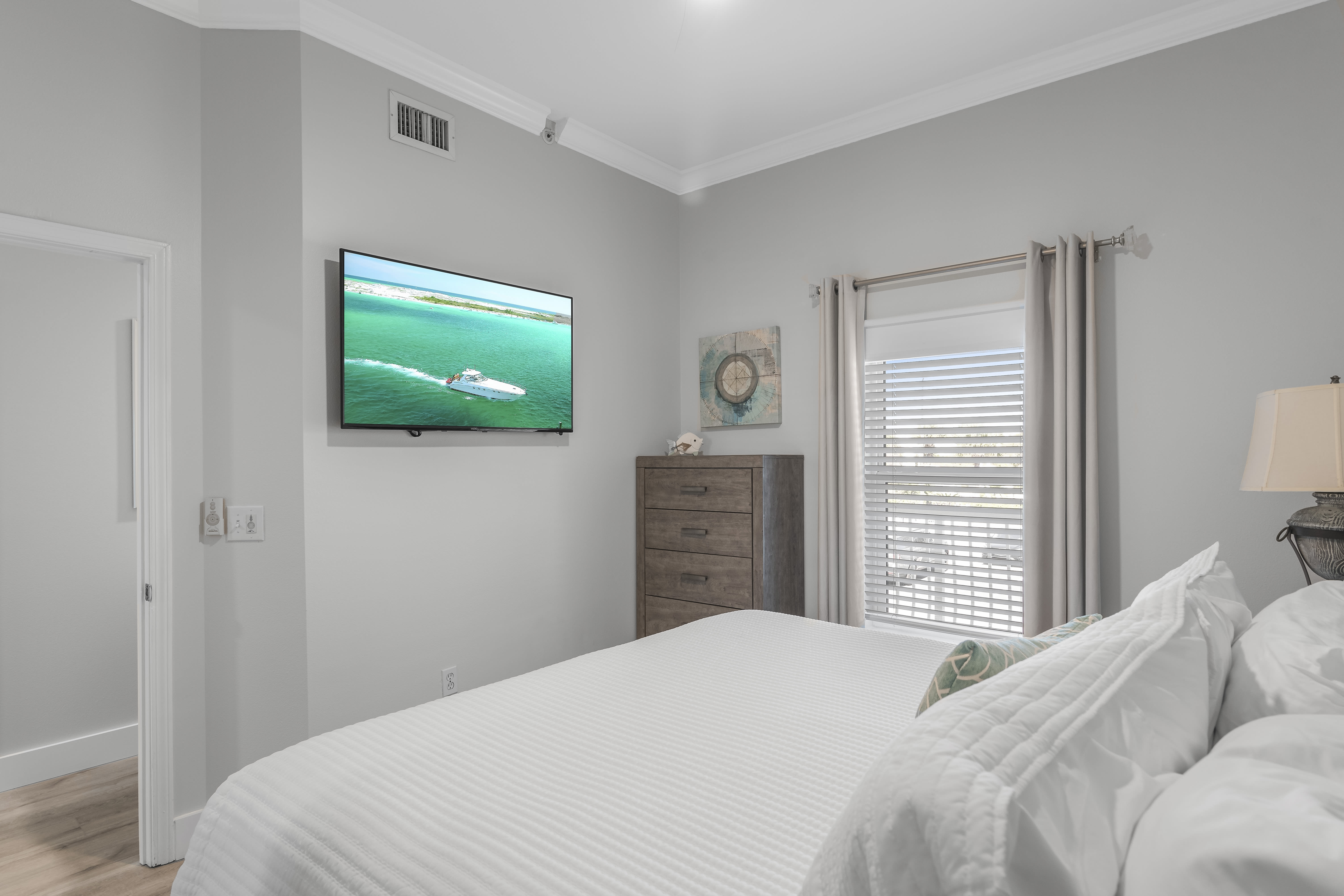 Beach Retreat 208 - Remodeled Ocean Front_19