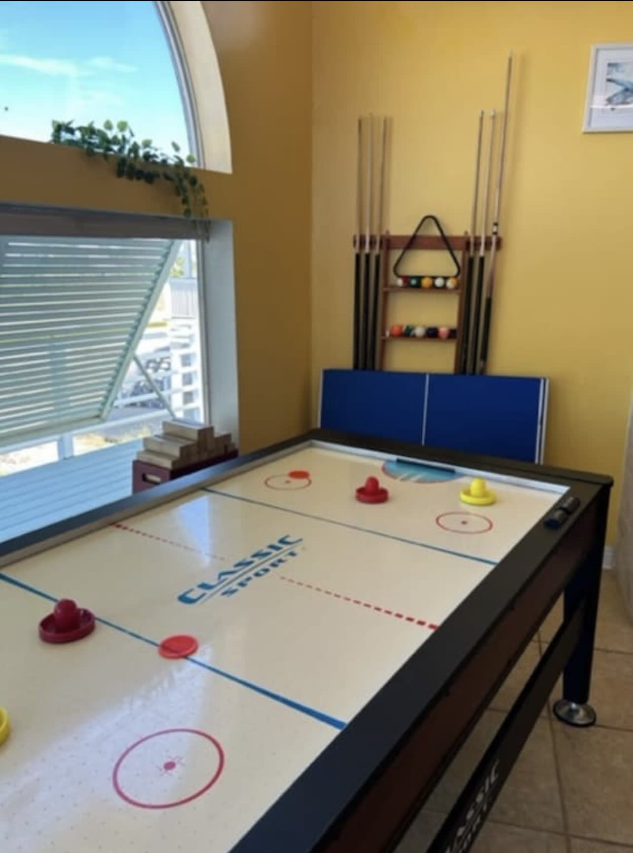 Air Hockey ~ Ping-Pong ~ Pool table combo 