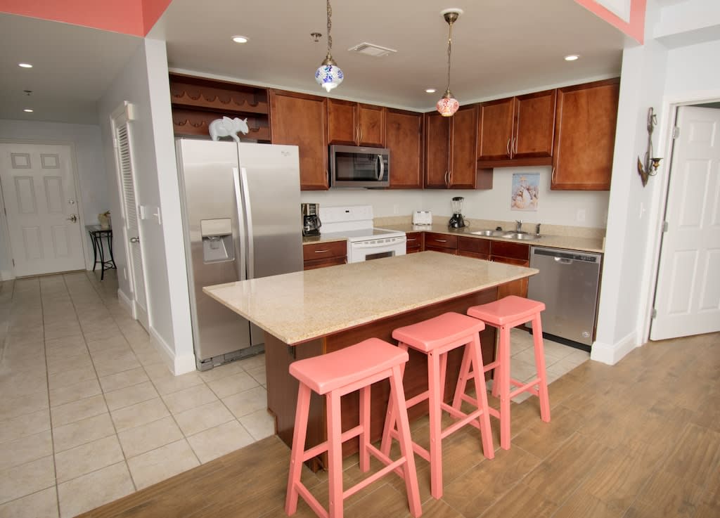 Bar stools to enjoy a cup of coffee