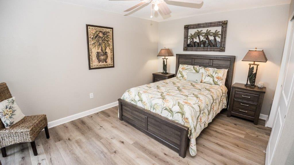 2nd Bedroom with Queen Bed