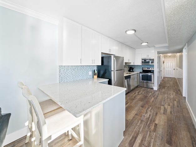 Bar area for kids to grab a meal or snack.