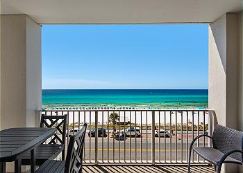 Panoramic Views  as you sit and dine comfortably on the balcony