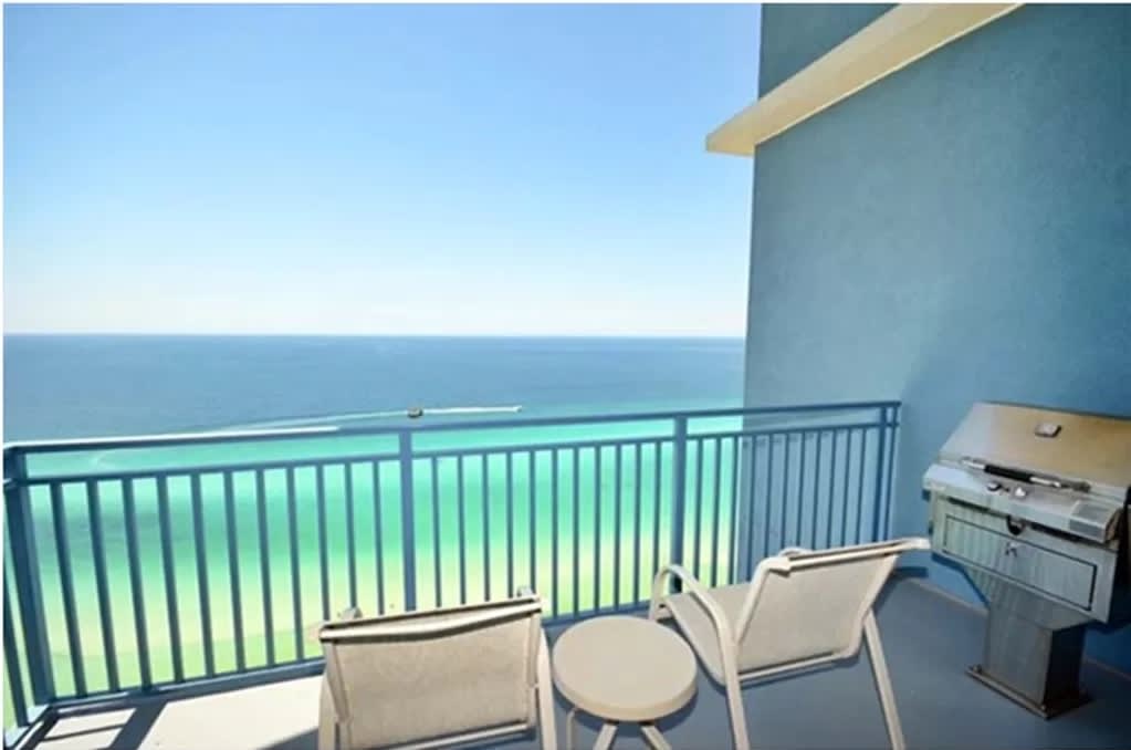 Grill on the balcony while enjoying the spectacular views!