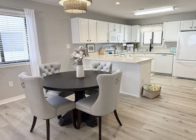 Architecture, Building, Dining Room, Dining Table, Furniture