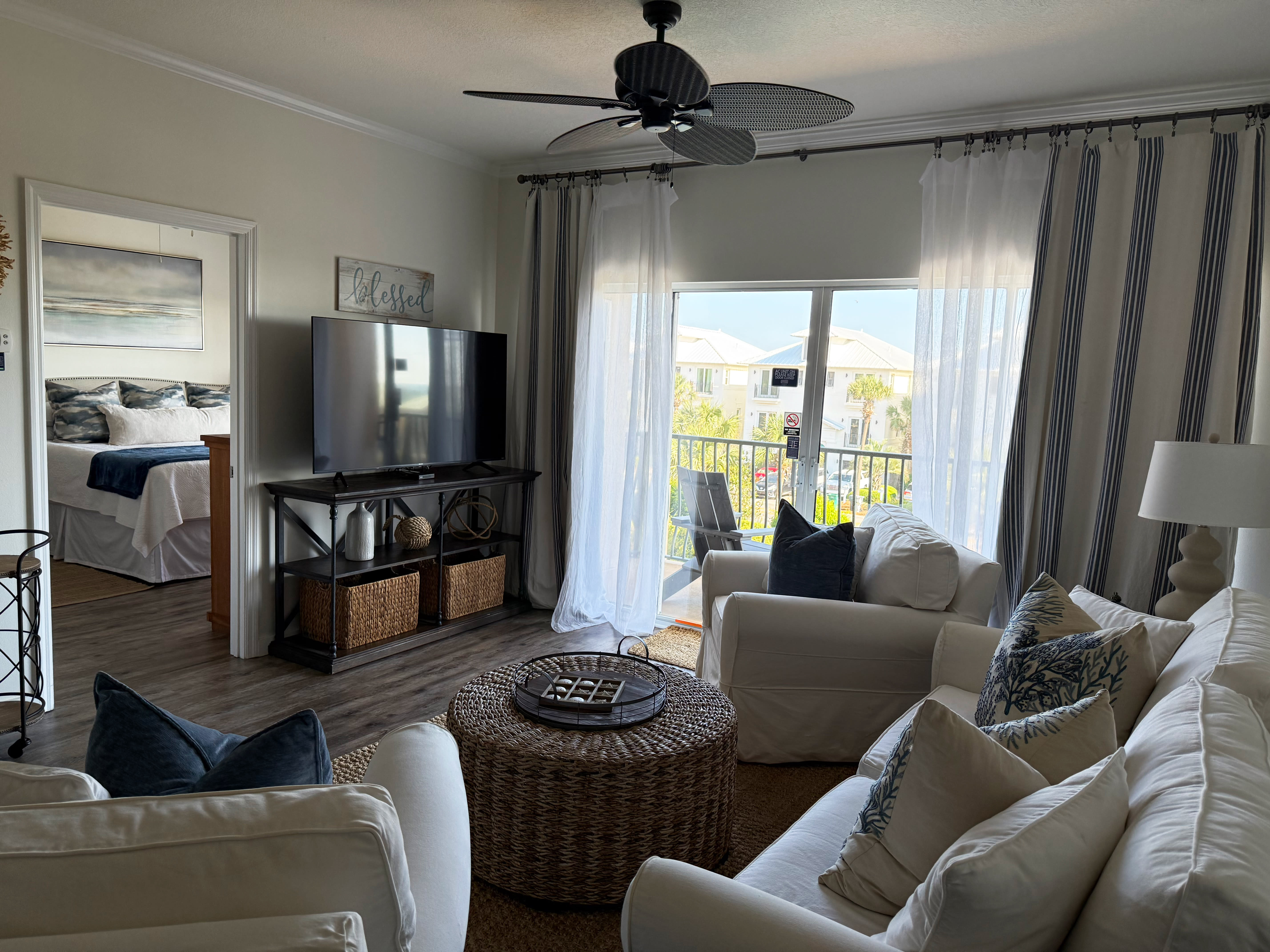 Living room and master bedroom with gulf view