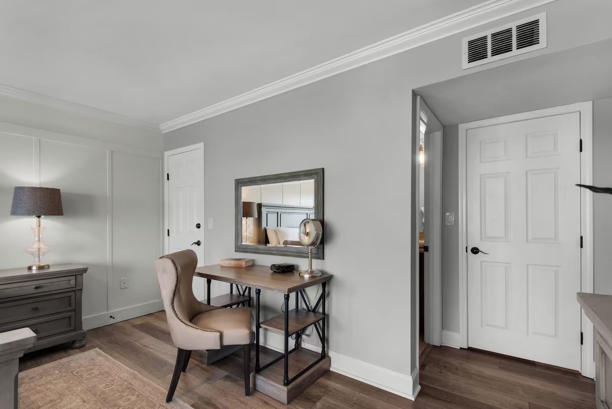 Work table or makeup table with mirror