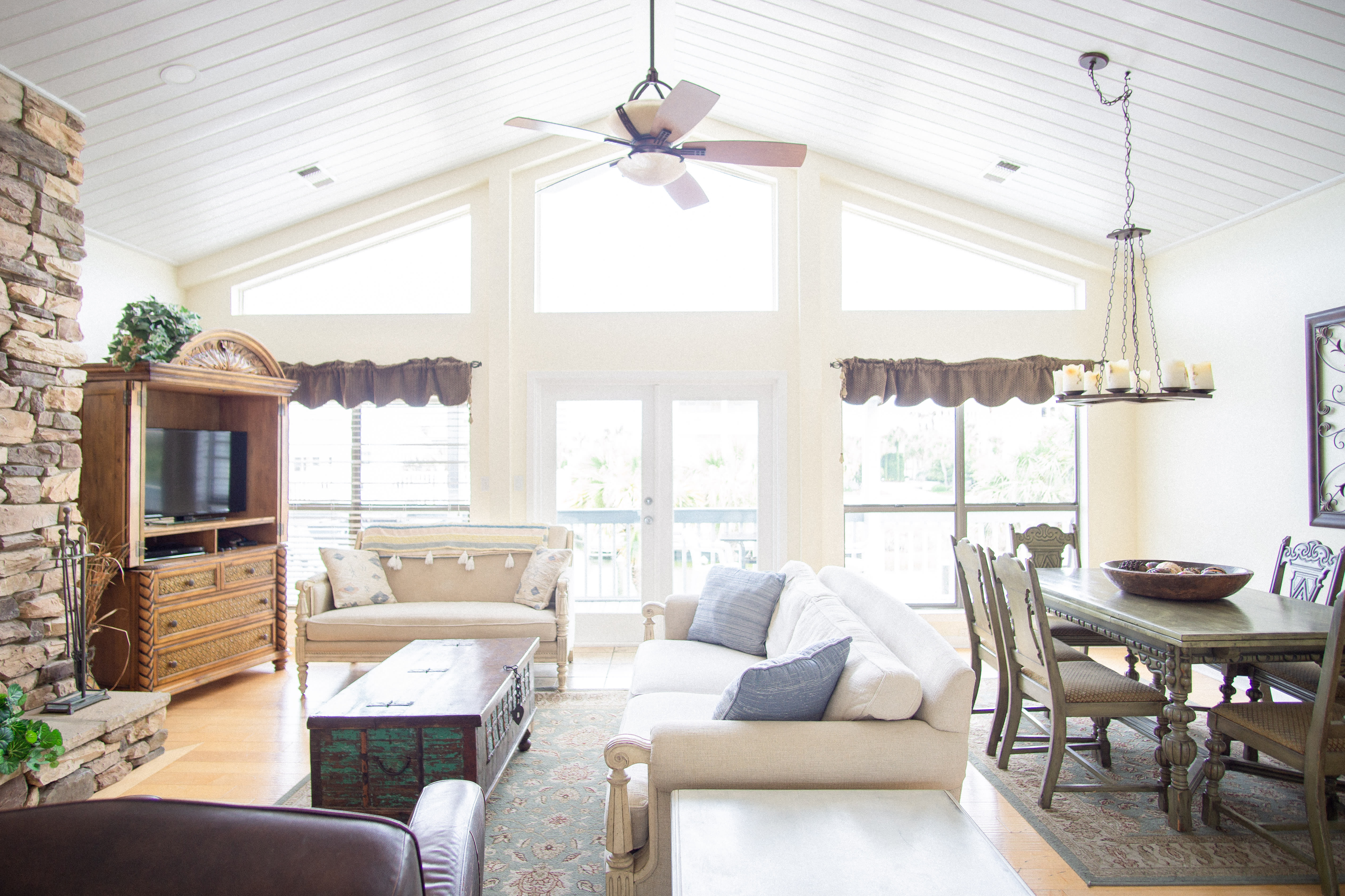 Living room-2nd floor