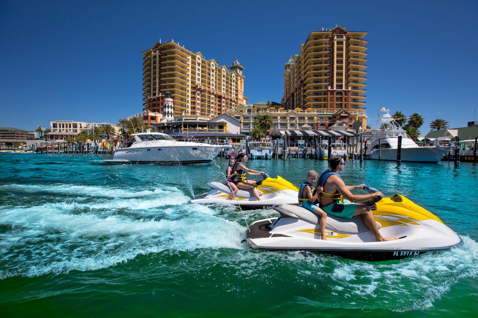 Emerald Grande The Harbor Walk Premier Resort In Destin Florida. Get Spoiled
