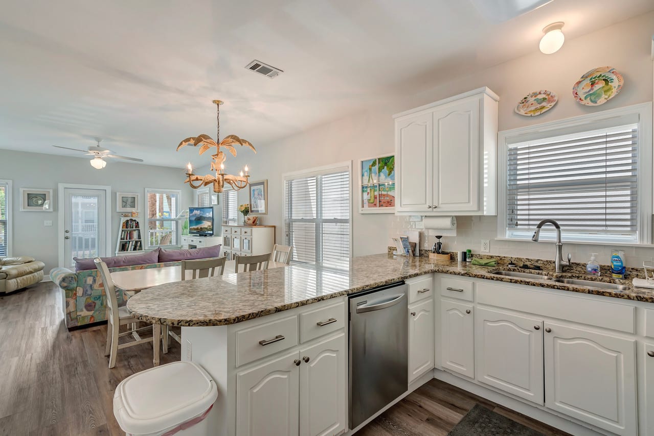 Living/dining/kitchen from kitchen