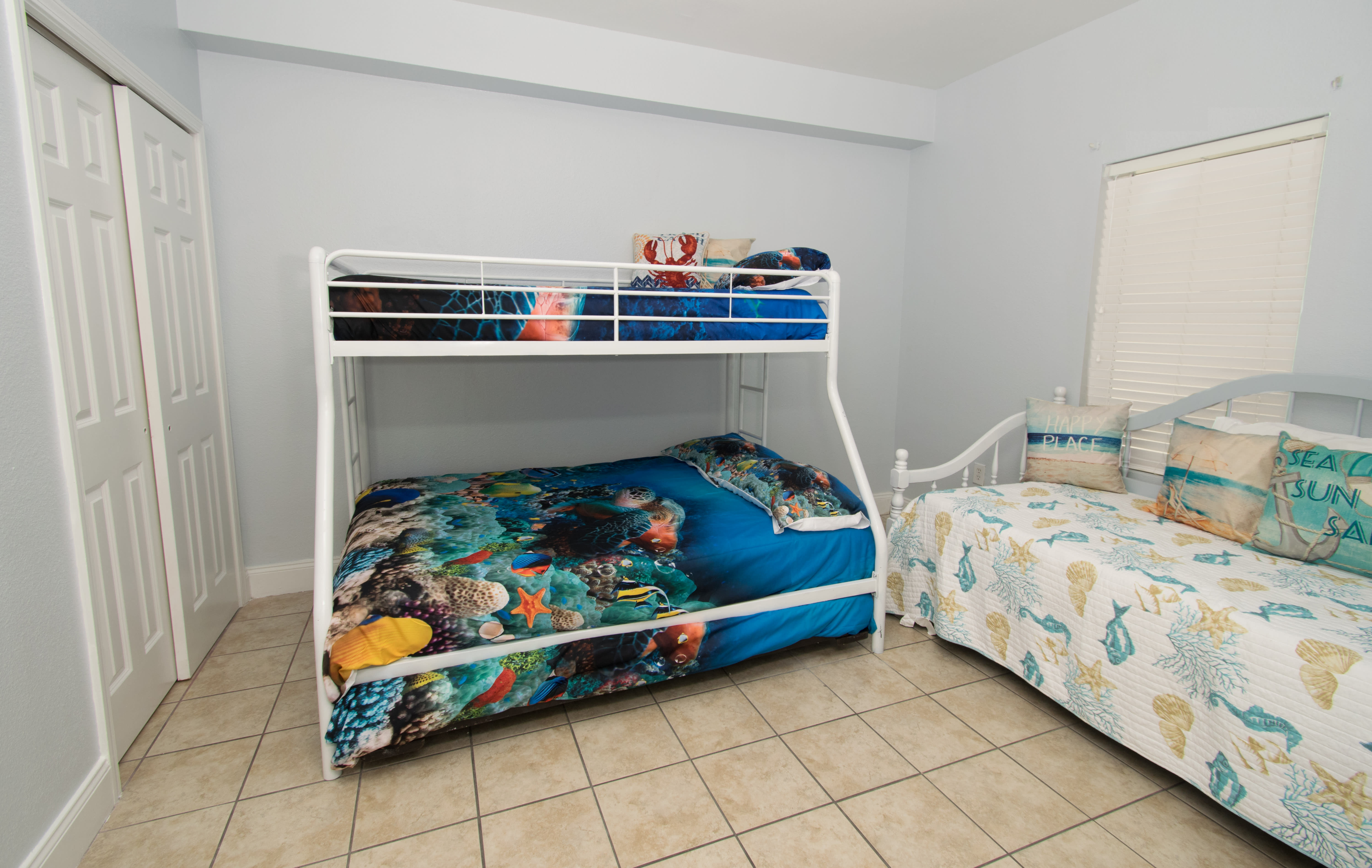 3rd bedroom with full bottom bunk, twin top and a twin daybed