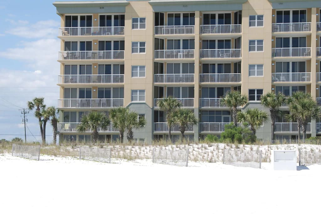 Welcome to the WatersEdge Condos