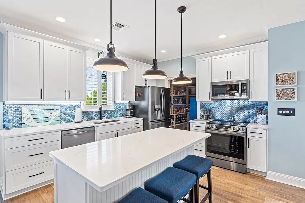 Fully Stocked Chef's Kitchen