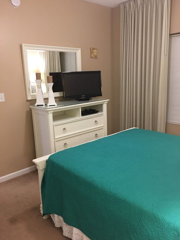 Second bedroom with Queen sized bed