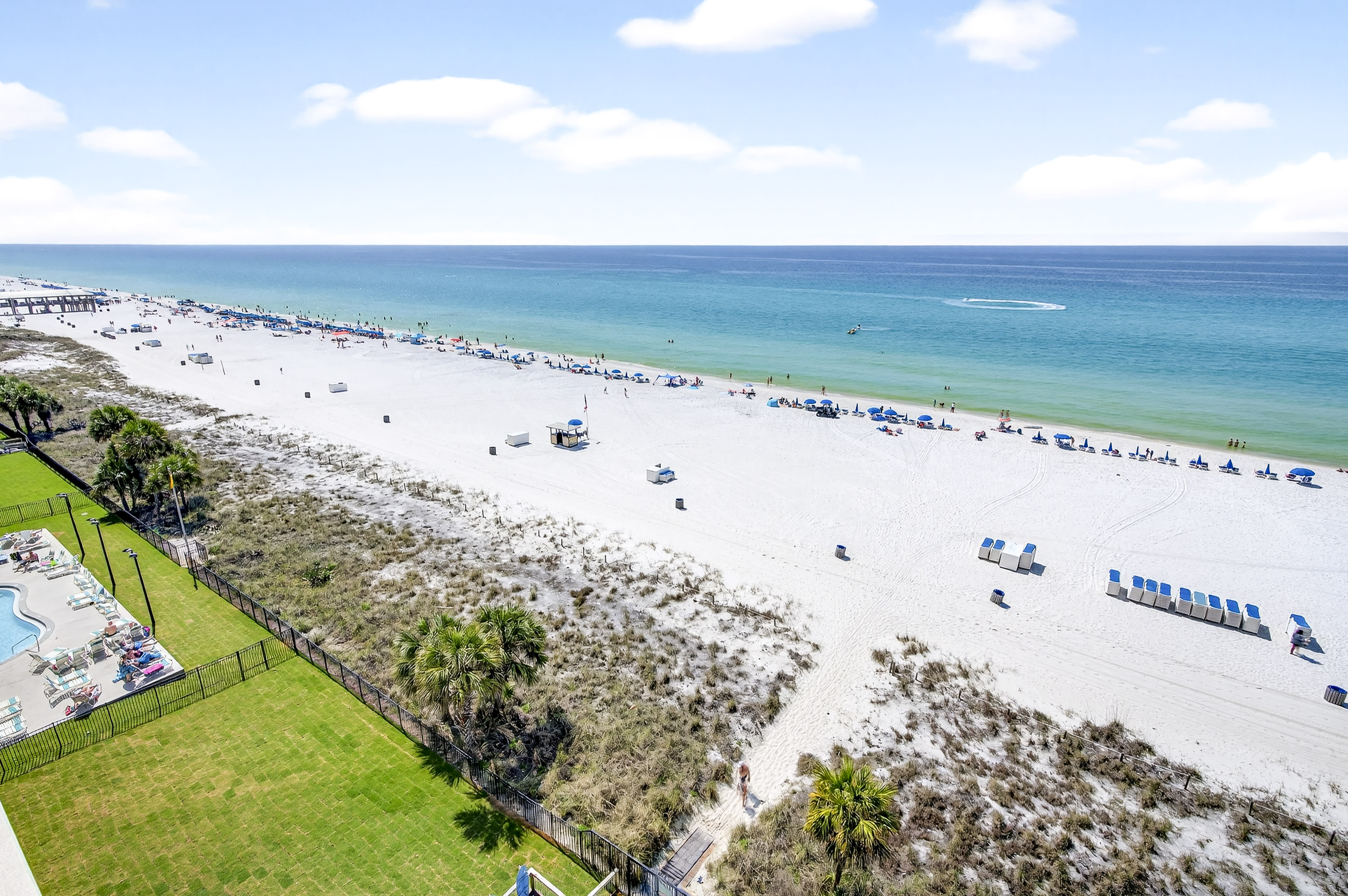 View toward Pineapple Willy's from balcony