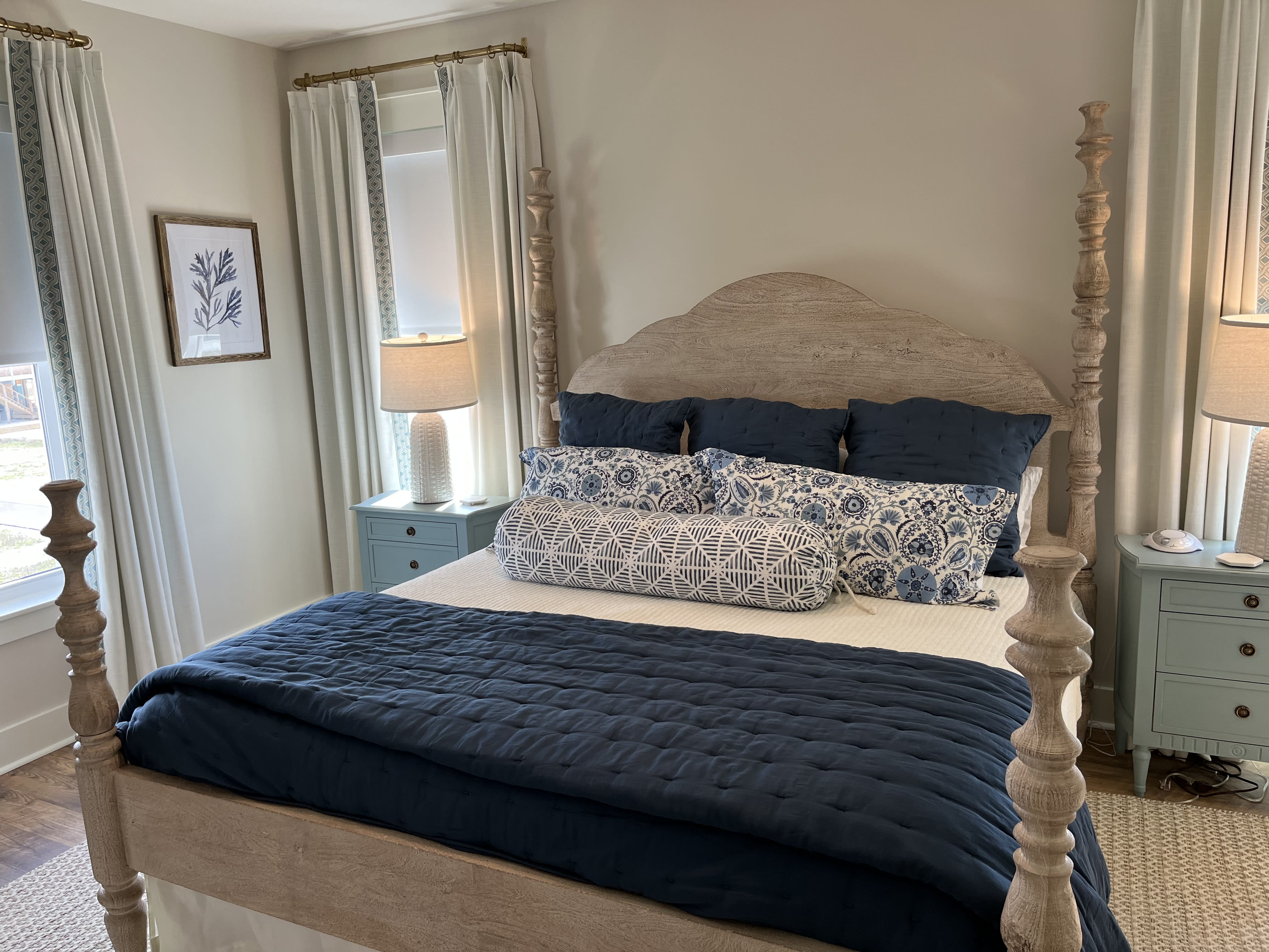 Upstairs king bedroom