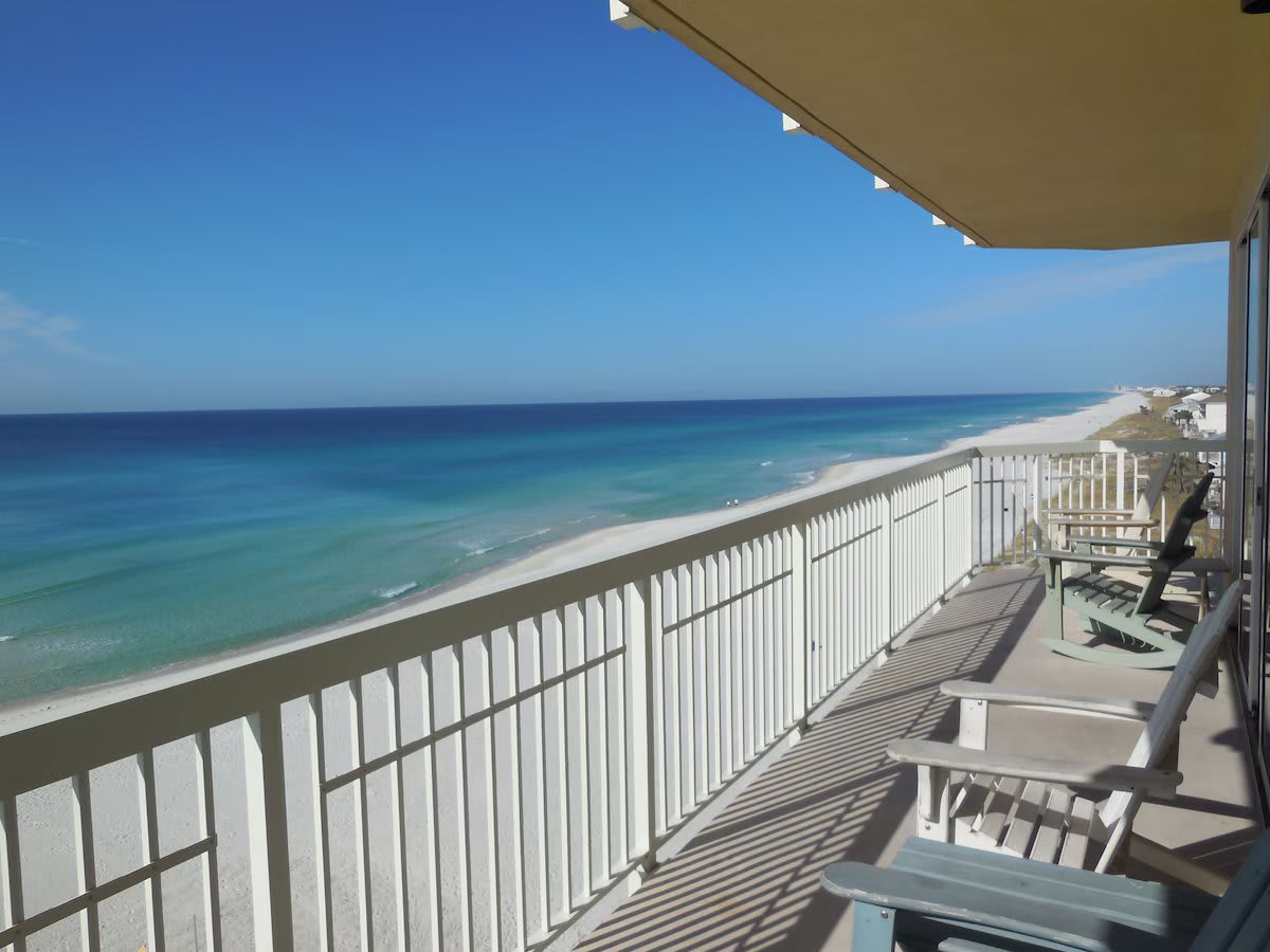 Comes with wrap-around balcony @ no other high rises blocking your view.