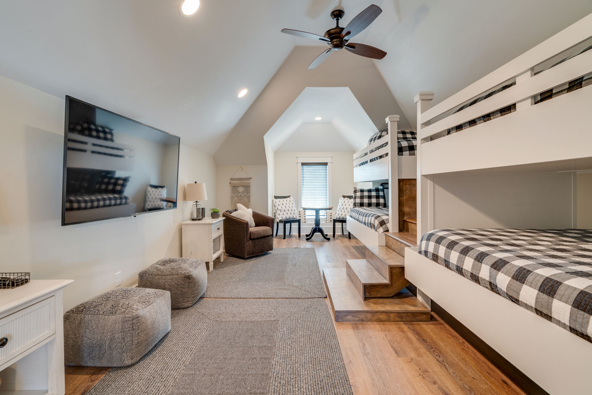 Third Floor Bunk Room 