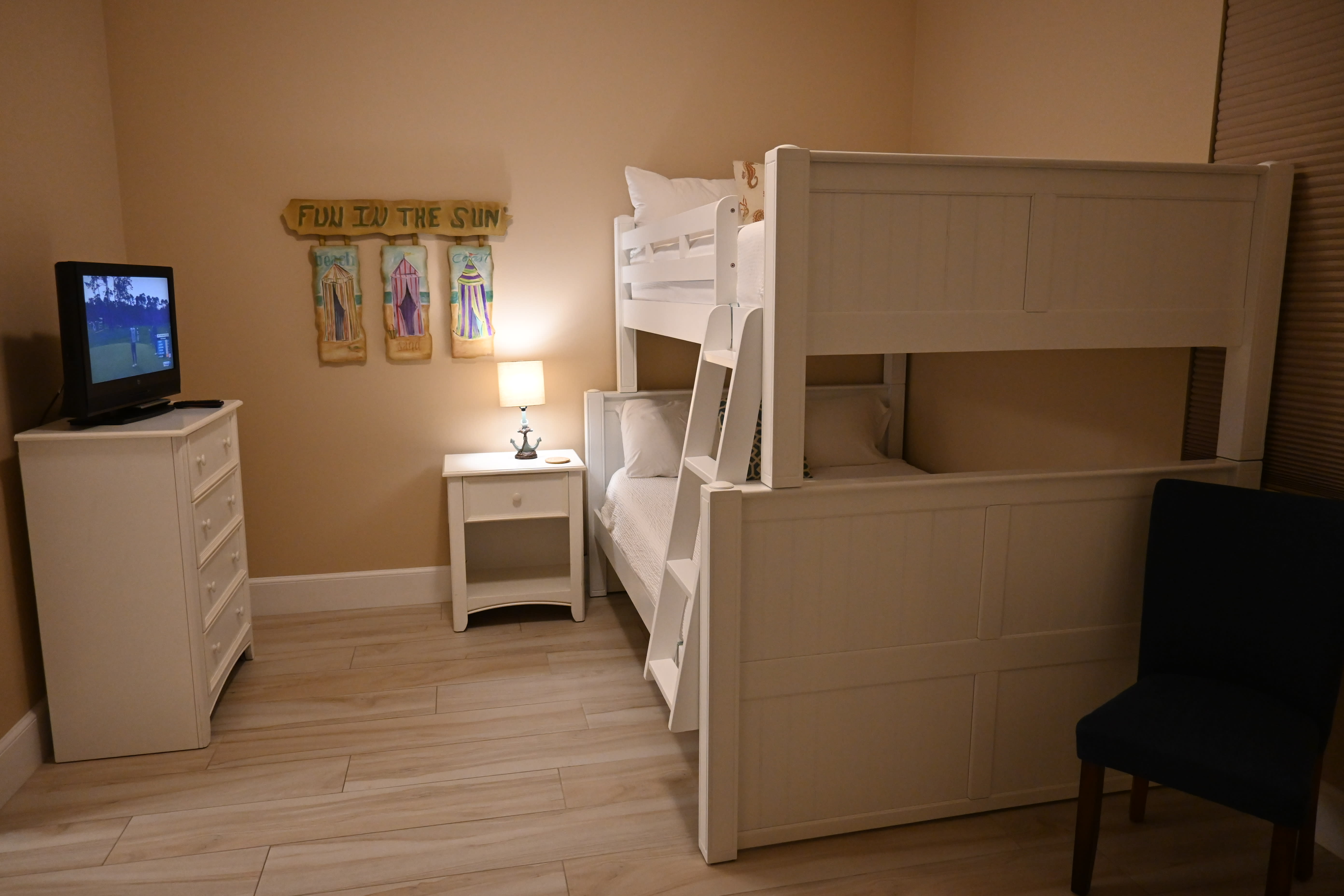 Bunk Room Has Full XL Bed On Top, Queen Bed On Bottom.