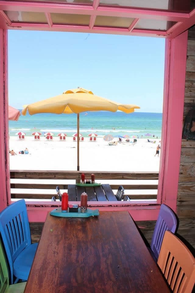 Pompano Joe's is just a 2 minute walk and the view is incredible.