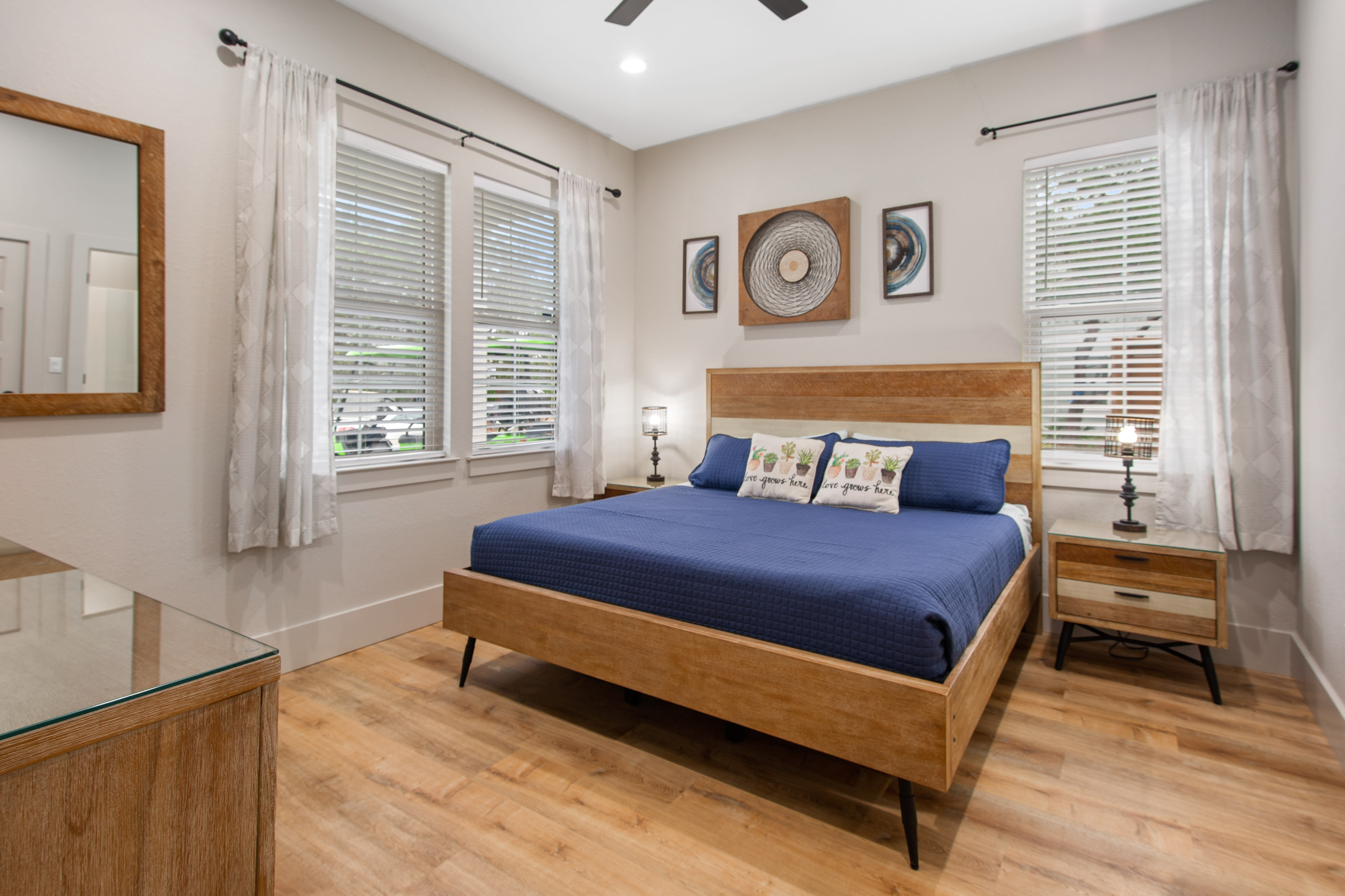 King suite with private bathroom