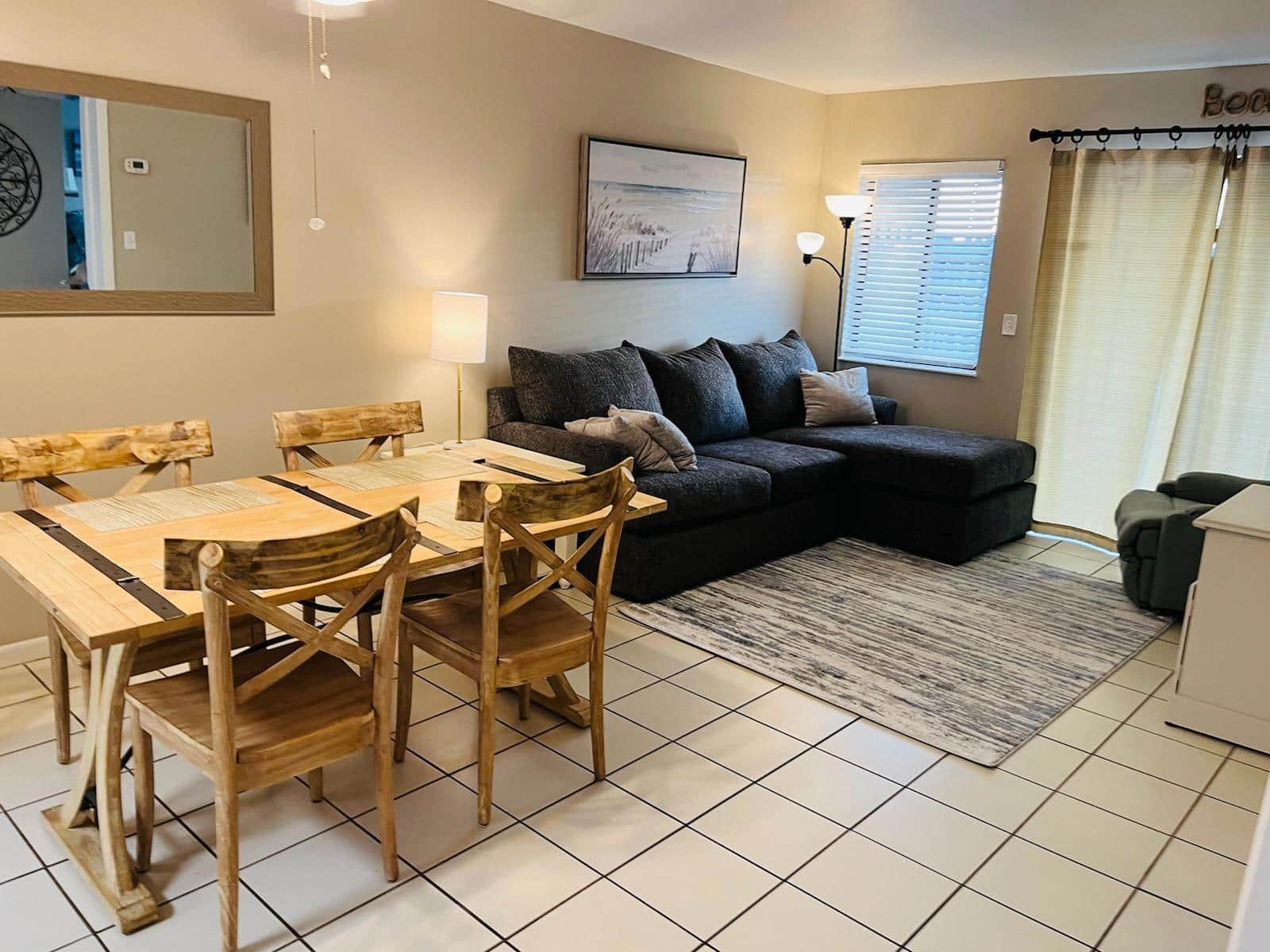 Dining/Living Room 2