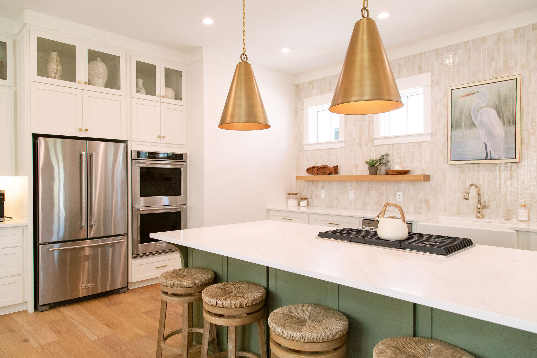 Gourmet kitchen with double oven and gas range - entertainers dream!