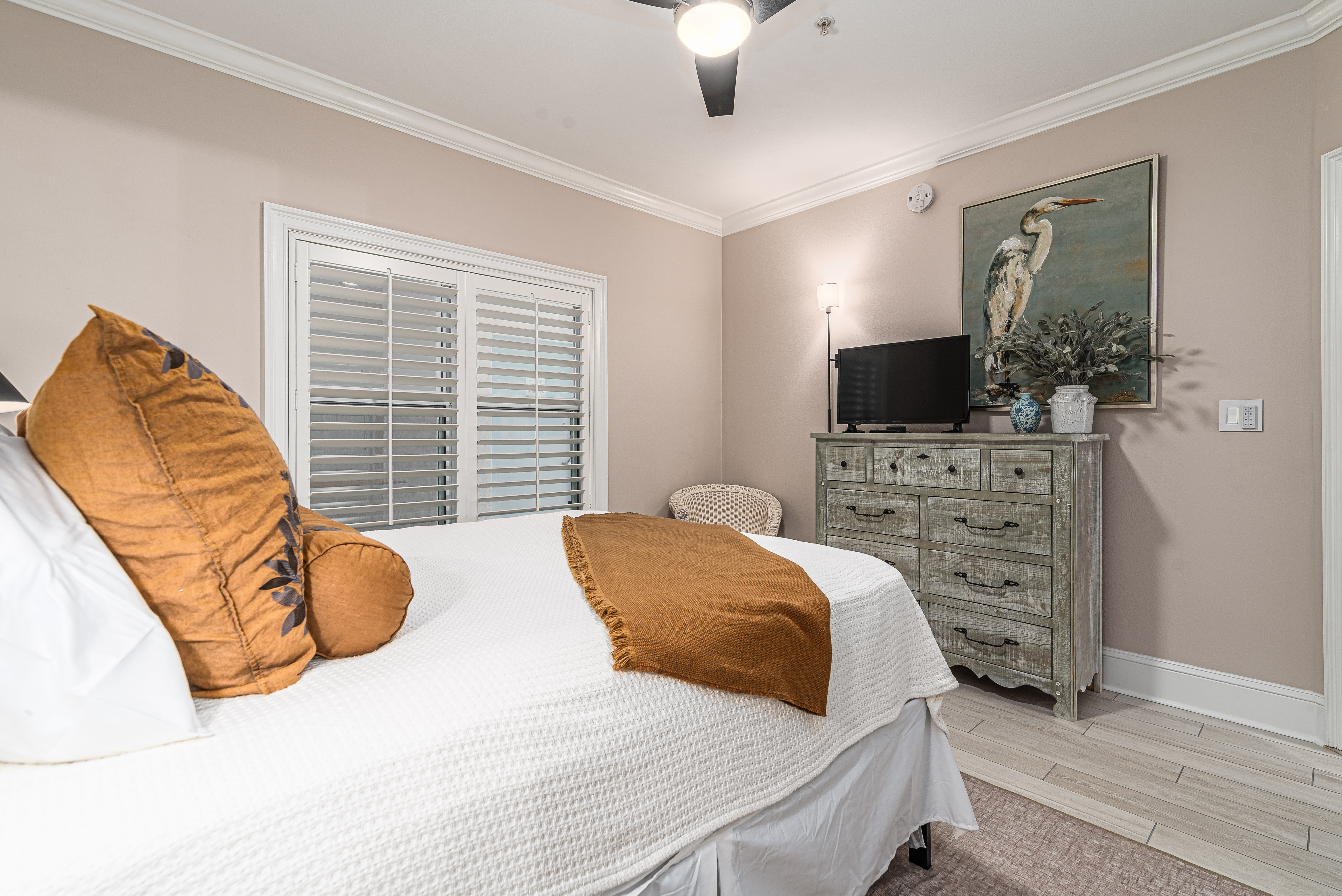 Bedroom 3 - Queen Bedroom 3 - Queen